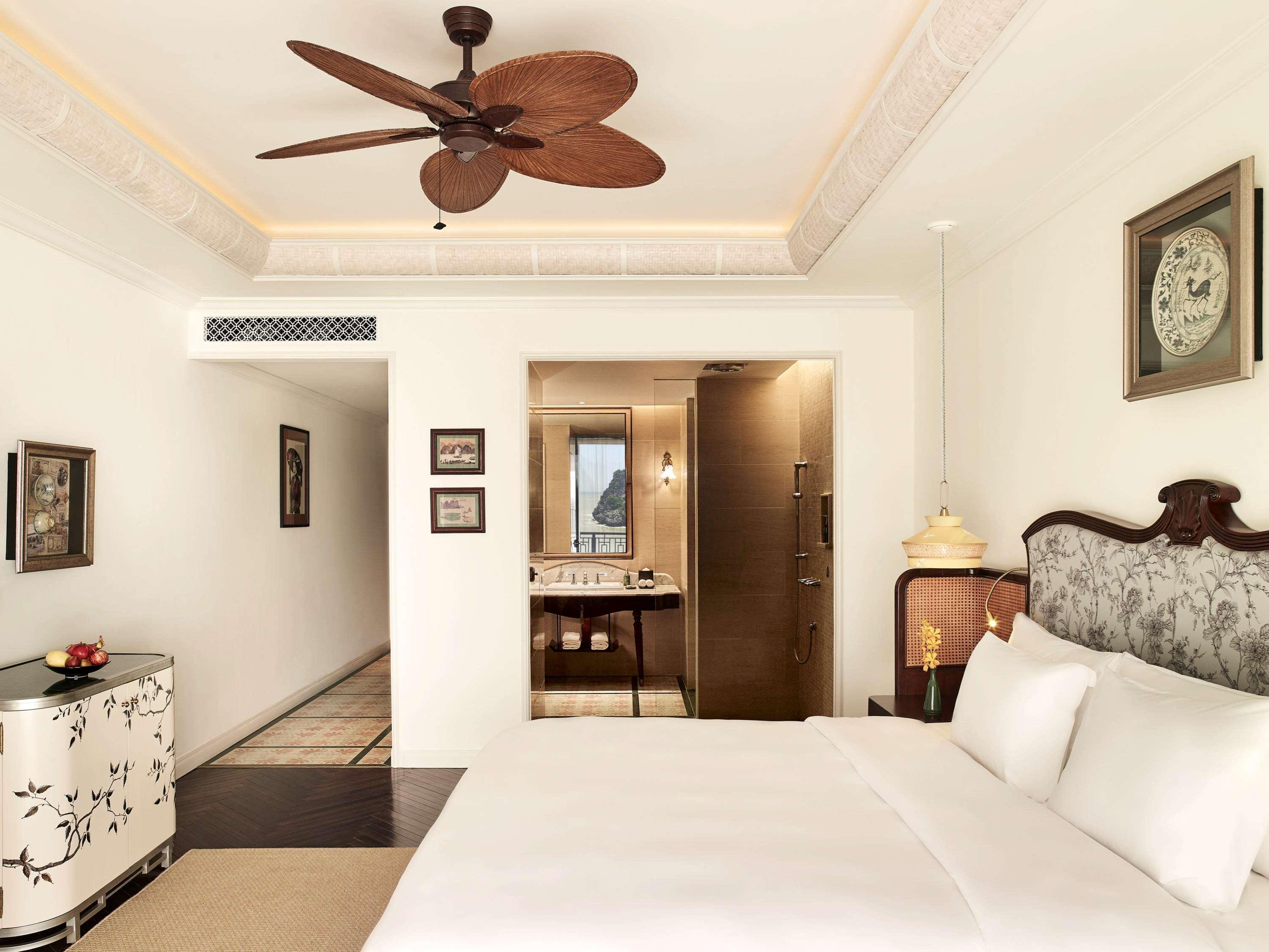 Chan Chau Hotel Perle D'Orient Cat Ba - Mgallery מראה חיצוני תמונה A room at the Taj Bengal
