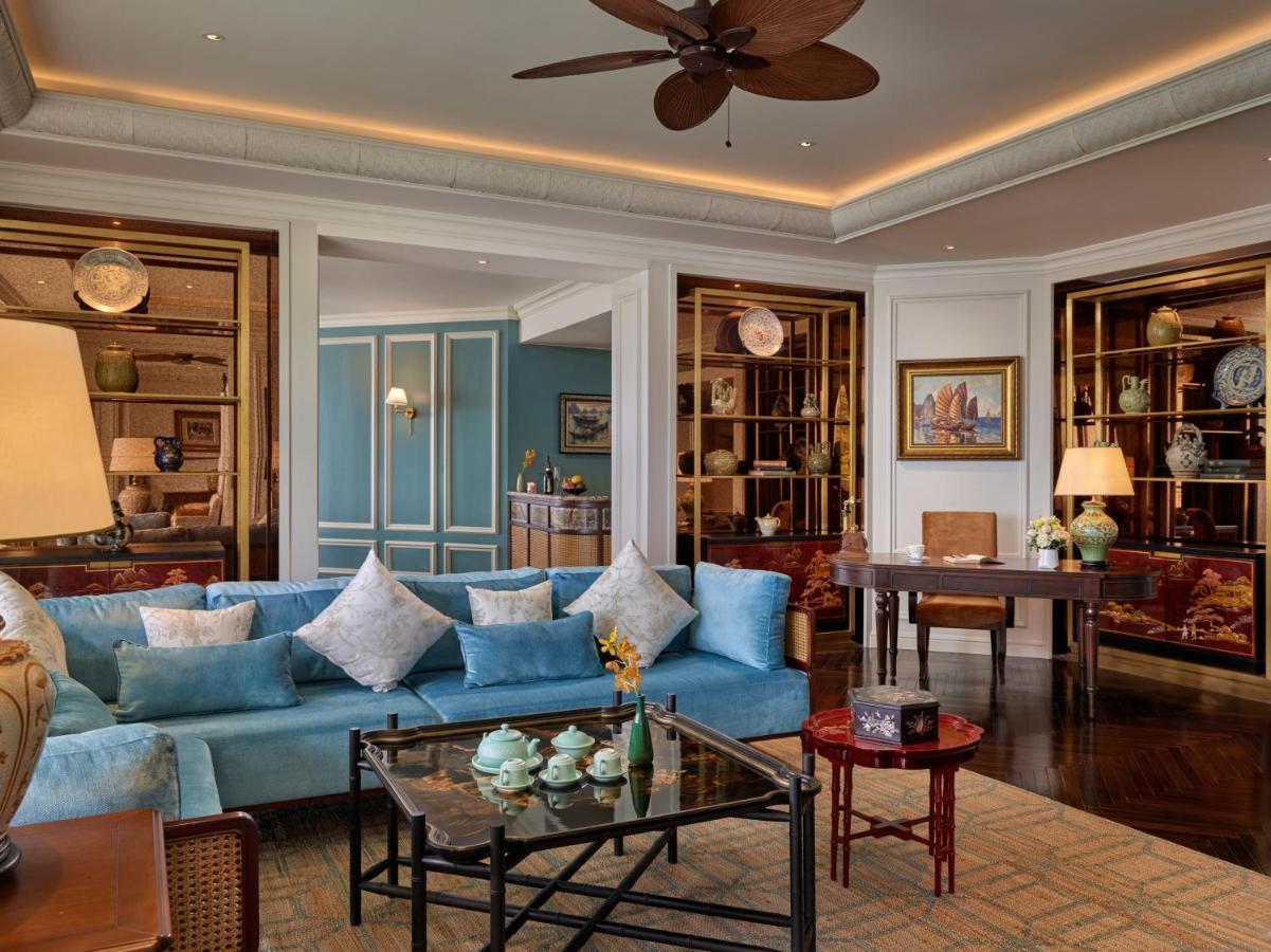 Chan Chau Hotel Perle D'Orient Cat Ba - Mgallery מראה חיצוני תמונה The living room of a suite at the Mandarin Oriental, Bangkok