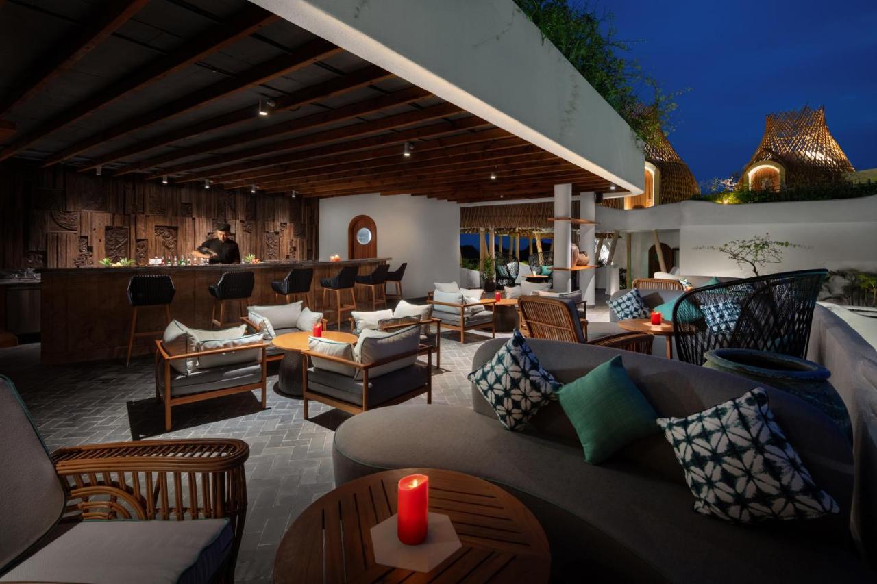 Chan Chau Hotel Perle D'Orient Cat Ba - Mgallery מראה חיצוני תמונה The Deck at The Standard, East Village